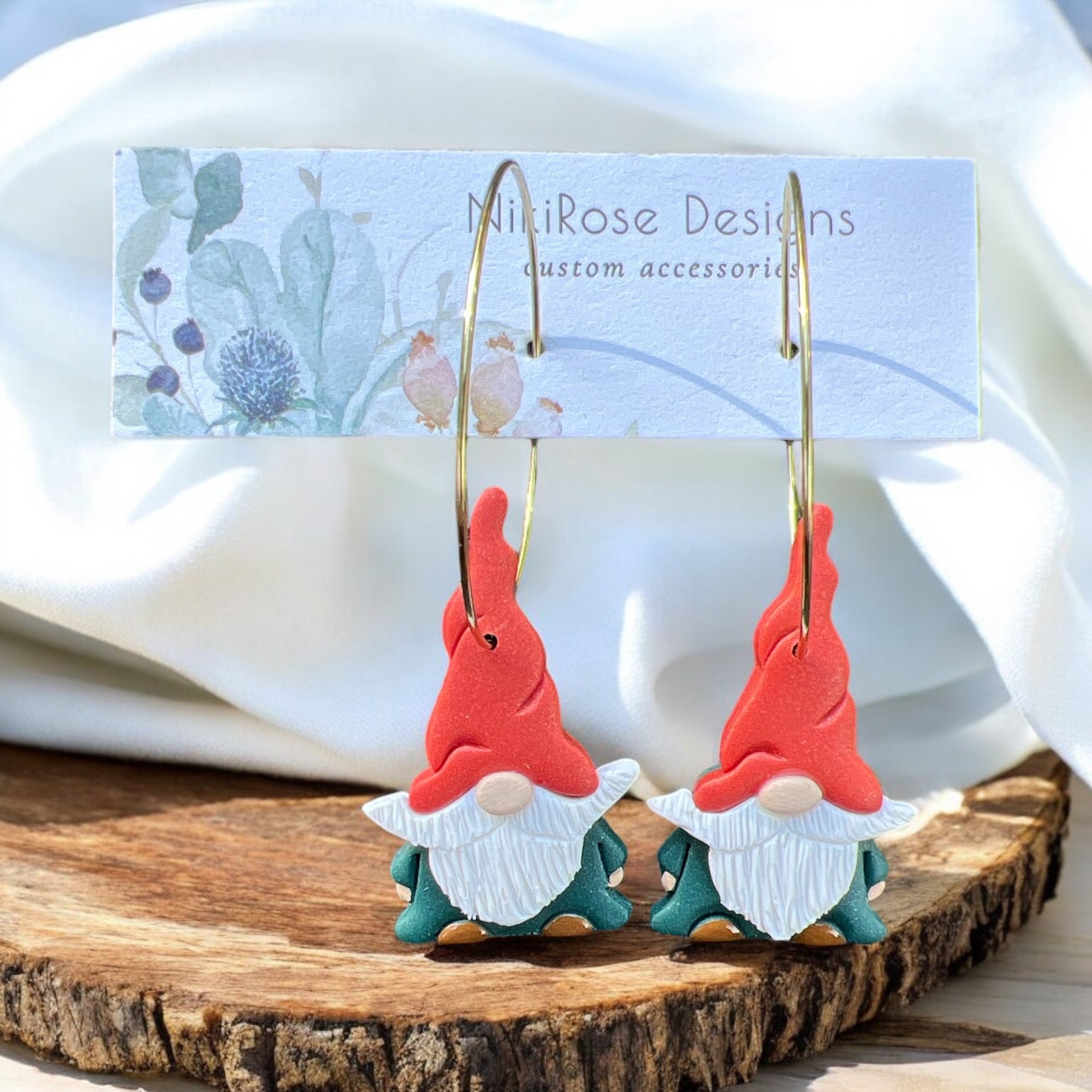 Gnomes with coffee cup